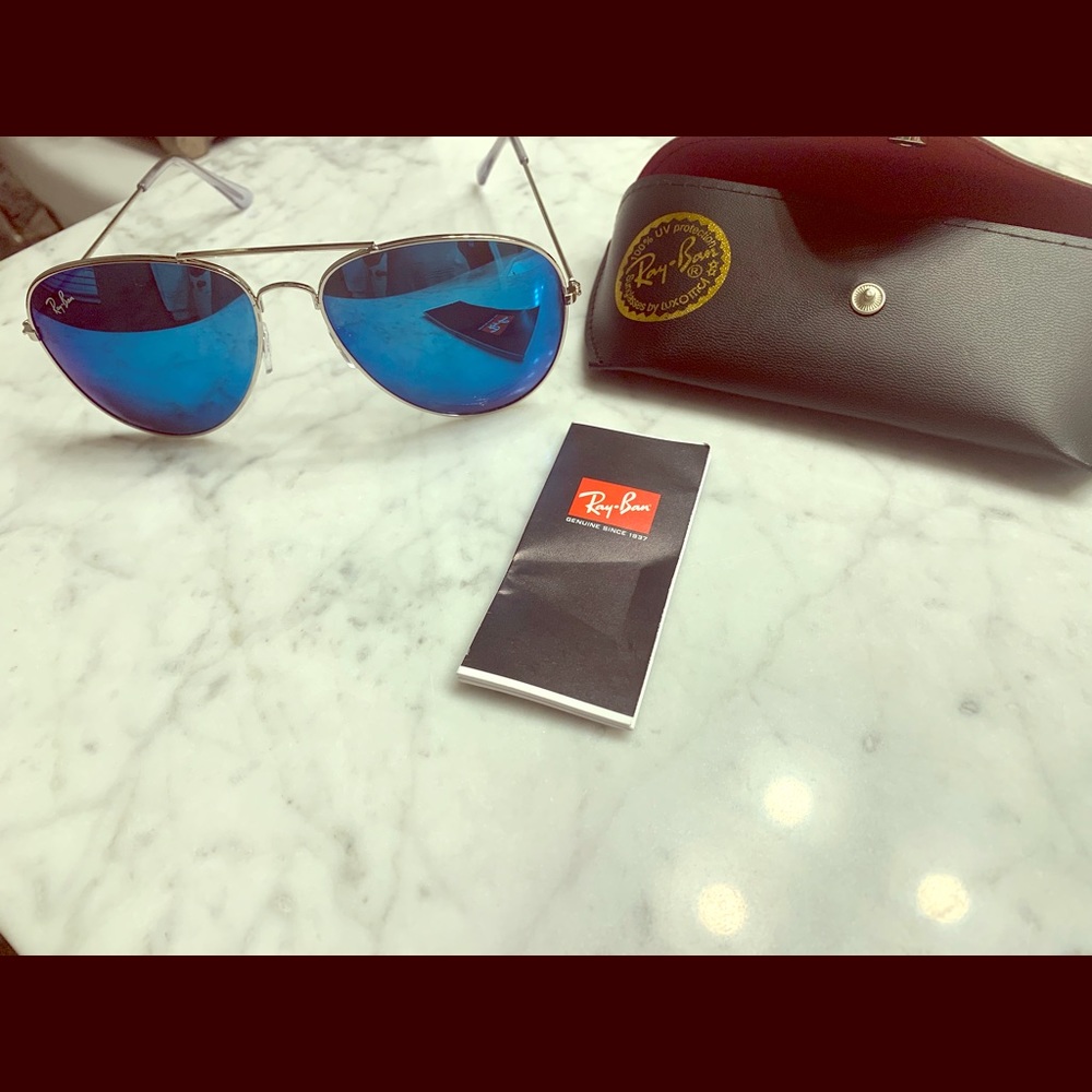 Ray ban glasses for men.